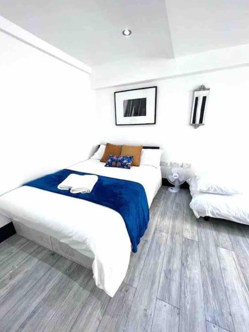 Studio Apartment In London Exteriör bild